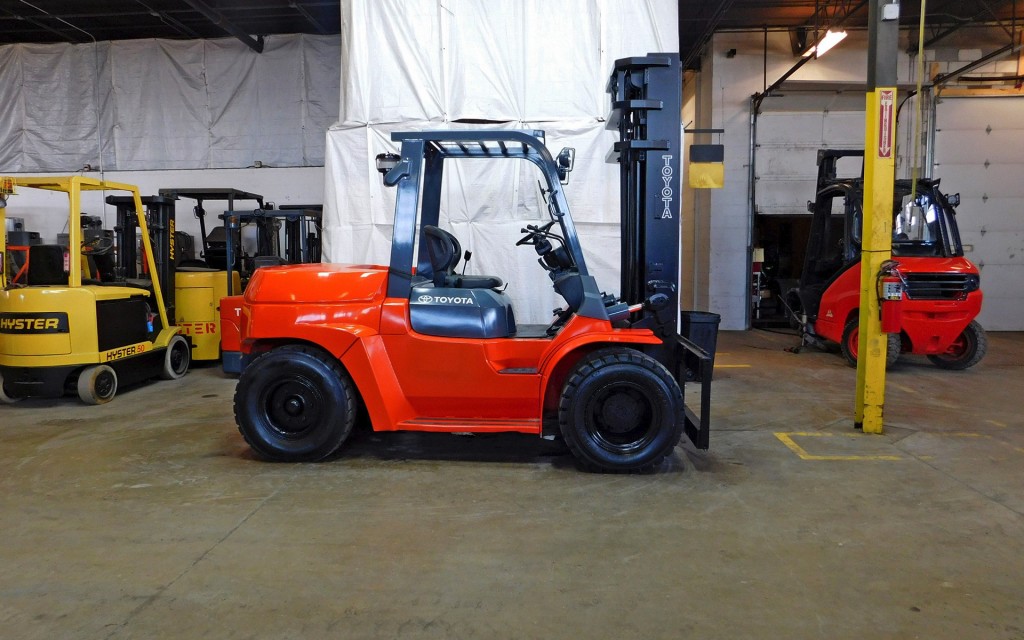  2007 Toyota 7FDU70 Forklift on Sale in Ohio