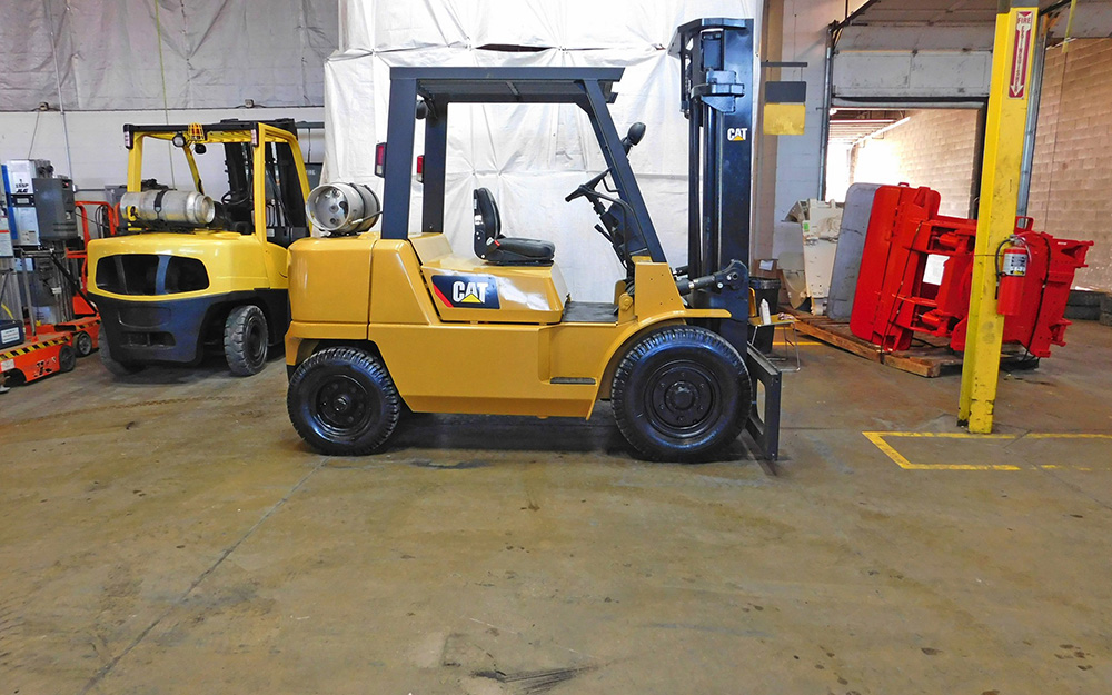  2004 Caterpillar GP40K Forklift on Sale In Ohio