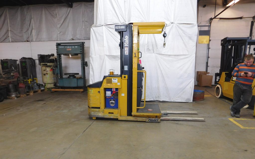  2005 Yale OS030 Order Picker Truck on Sale in Ohio