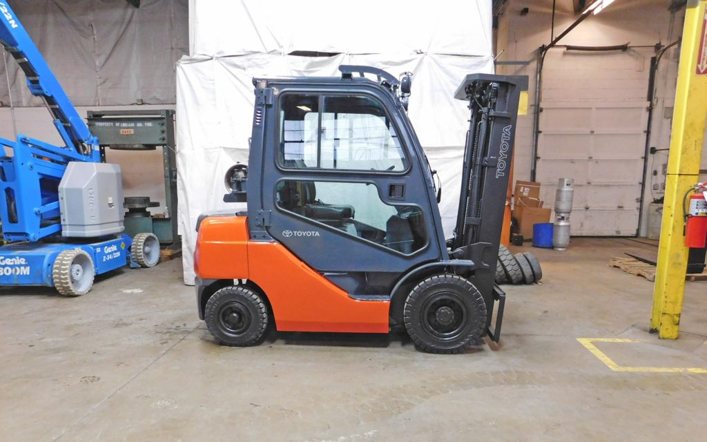  2011 Toyota 8FGU25 Forklift on Sale in Ohio