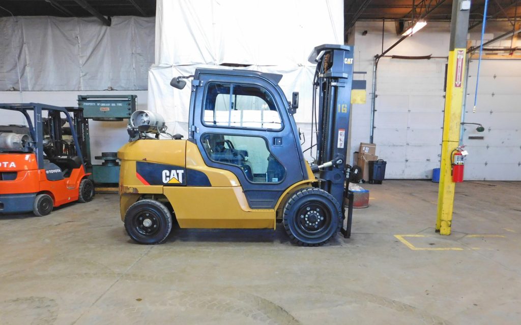  2014 Caterpillar GP55N1 Forklift on Sale in Ohio